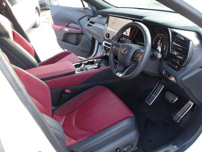 2025 Lexus RX thumbnail 23