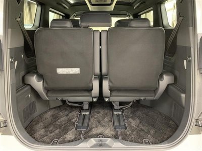 2023 Toyota ALPHARD — фото 22