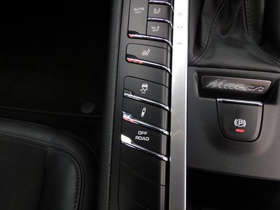 صورة مصغرة 11 لـ 2021 Porsche MACAN