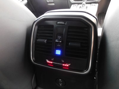 صورة مصغرة 16 لـ 2021 Porsche MACAN