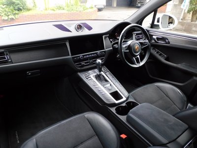 صورة مصغرة 4 لـ 2021 Porsche MACAN