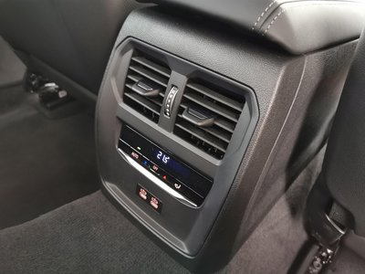 2025 BMW M3 SEDAN thumbnail 47