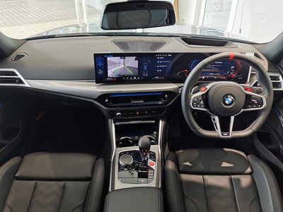 2025 BMW M3 SEDAN photo 2
