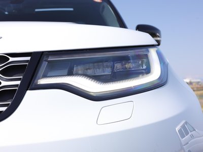 2023 LAND Rover DISCOVERY — фото 7