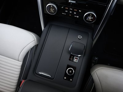صورة مصغرة 82 لـ 2023 LAND Rover DISCOVERY