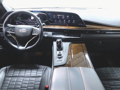 2025 Cadillac ESCALADE — фото 12