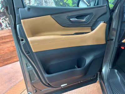 صورة 65 لـ 2026 Toyota VELLFIRE