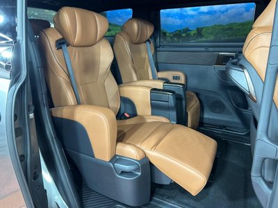 صورة 9 لـ 2026 Toyota VELLFIRE
