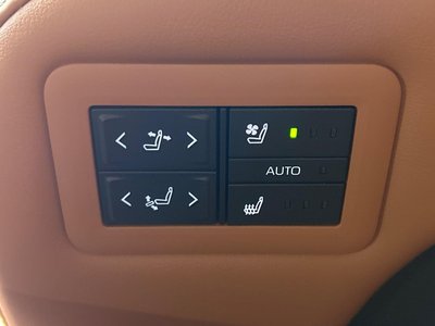 صورة 61 لـ 2026 Toyota VELLFIRE