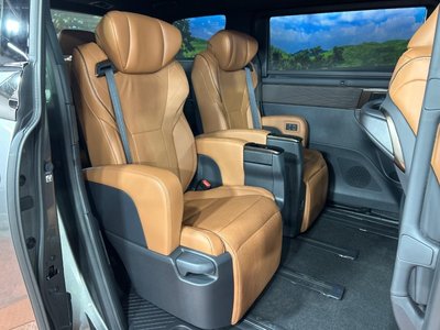 صورة 31 لـ 2026 Toyota VELLFIRE