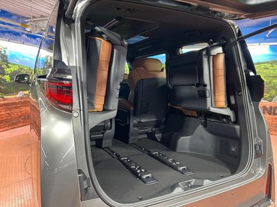 صورة 68 لـ 2026 Toyota VELLFIRE