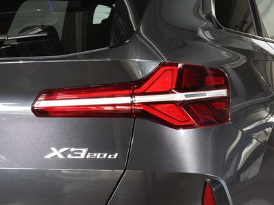 صورة 11 لـ 2026 BMW X3