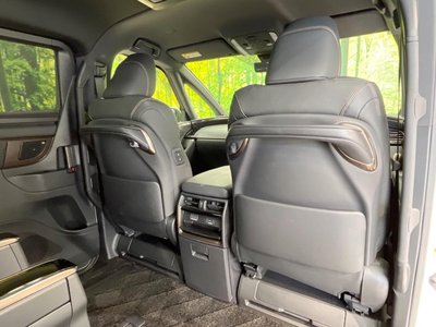 صورة 74 لـ 2025 Toyota ALPHARD