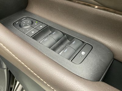 2025 Toyota ALPHARD — миниатюра 32
