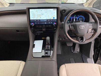 2025 Toyota ALPHARD — миниатюра 2