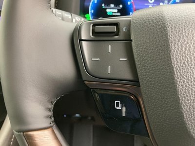 2025 Toyota ALPHARD — миниатюра 17