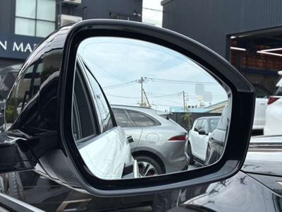 صورة 12 لـ 2024 LAND Rover RANGE ROVER EVOQUE