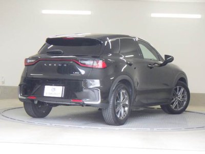 صورة 2 لـ 2024 Lexus LBX