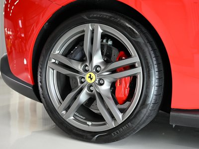 صورة 42 لـ 2018 Ferrari PORTOFINO