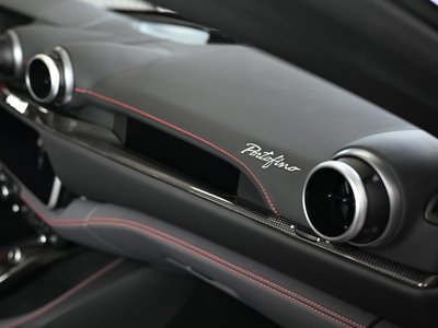 صورة 72 لـ 2018 Ferrari PORTOFINO