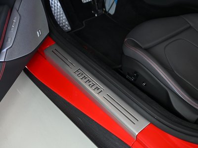 صورة 46 لـ 2018 Ferrari PORTOFINO