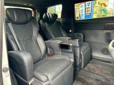 2023 Toyota VELLFIRE photo 10