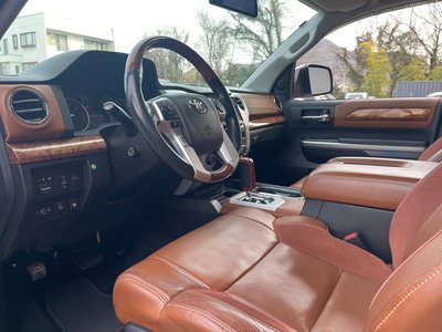 2015 Toyota TUNDRA 缩略图 29