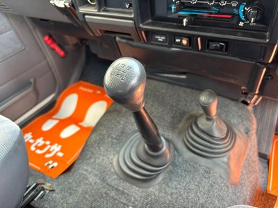 2001 Toyota LAND CRUISER 70 照片 16