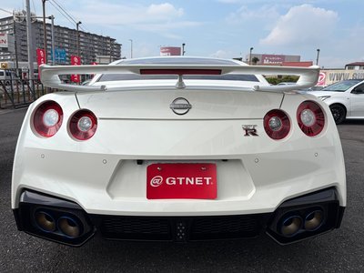 2025 Nissan GT-R photo 5