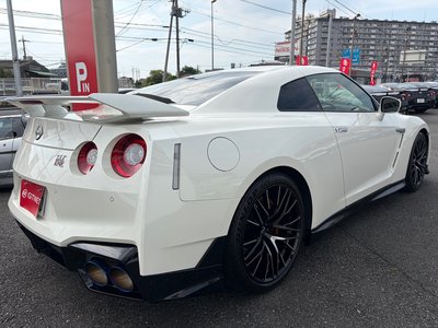 2025 Nissan GT-R photo 6