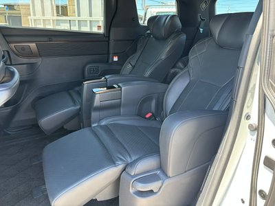 صورة 50 لـ 2024 Toyota VELLFIRE