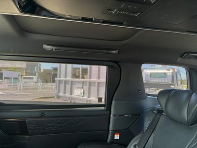 صورة 57 لـ 2024 Toyota VELLFIRE