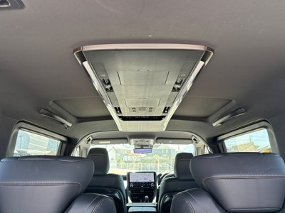 صورة 30 لـ 2024 Toyota VELLFIRE