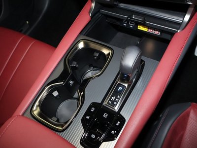 صورة مصغرة 16 لـ 2024 Lexus RX