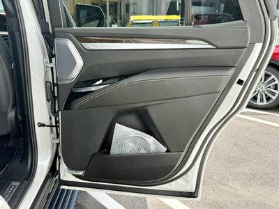 2025 Cadillac ESCALADE — миниатюра 40