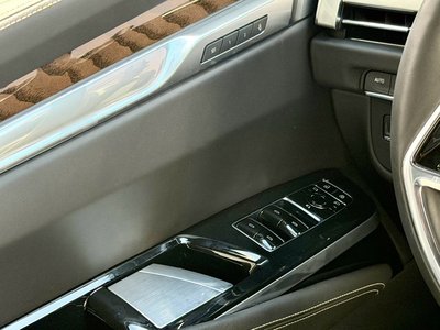 2025 Cadillac ESCALADE — миниатюра 65