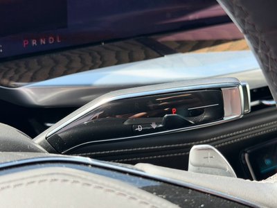 2025 Cadillac ESCALADE — миниатюра 67