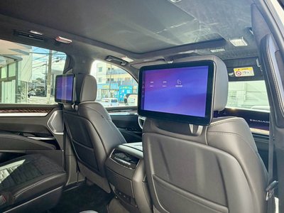 2025 Cadillac ESCALADE — миниатюра 28