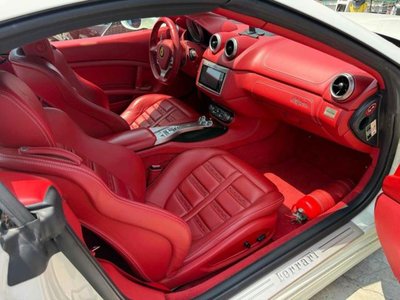 صورة مصغرة 35 لـ  Ferrari CALIFORNIA