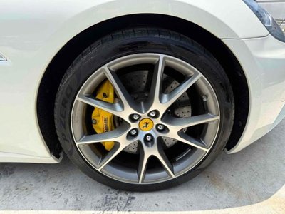 صورة مصغرة 42 لـ  Ferrari CALIFORNIA