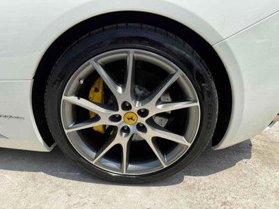 صورة مصغرة 41 لـ  Ferrari CALIFORNIA