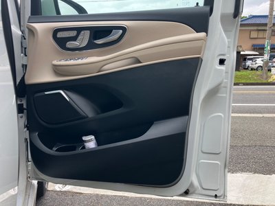2023 Mercedes-BENZ V-CLASS photo 11