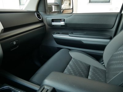 2019 Toyota TUNDRA 缩略图 40