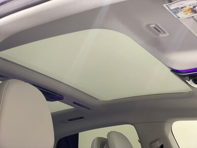 2022 Mercedes-BENZ EQS photo 9