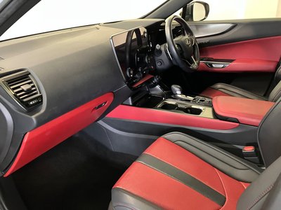 صورة مصغرة 6 لـ 2023 Lexus NX
