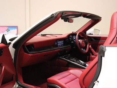 2022 Porsche 911 thumbnail 31
