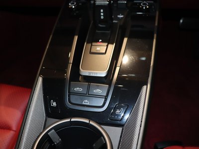 2022 Porsche 911 thumbnail 40