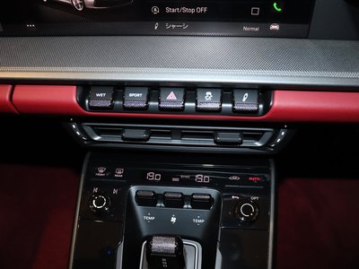2022 Porsche 911 thumbnail 38