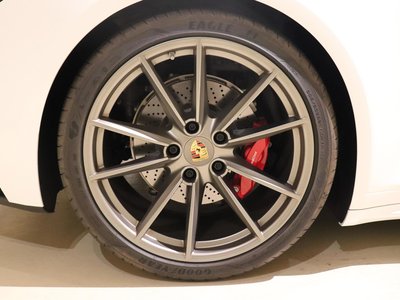 2022 Porsche 911 thumbnail 20