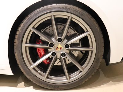 2022 Porsche 911 thumbnail 19